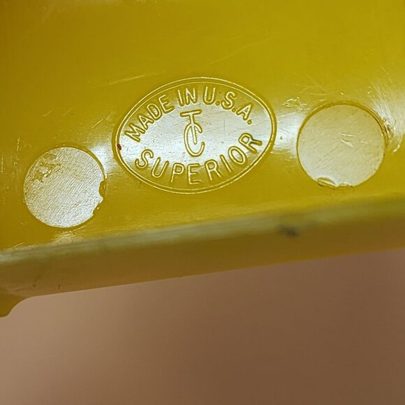 Vintage Superior Dollhouse Furniture Set Red&Yellow With 3 Wine Goblets Plastic - Picture 12 of 13